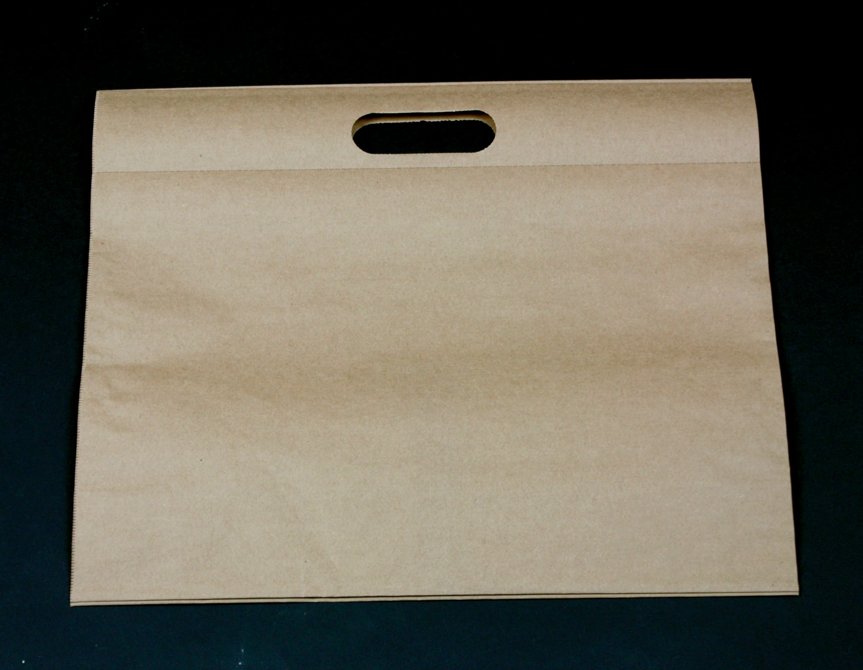 Papírová taška hnědá s průhmatem 38×12×32 cm